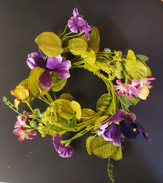Pansy Candle Wreath